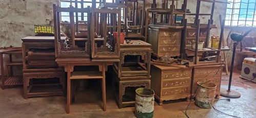 一家做精品緬甸花梨家具的工廠,庫存精品不少